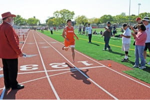 Megan Melnyk and Erica Johnson running the 800m. 