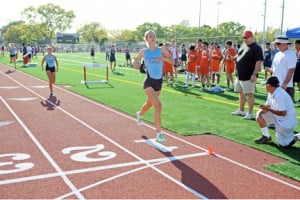 Cali King wins the 1600m.
