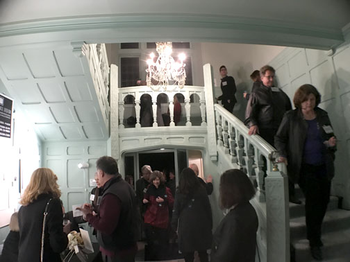 The 2017 Pasadena Showcase House is a 1916 English Tudor Revival located in Pasadena. 