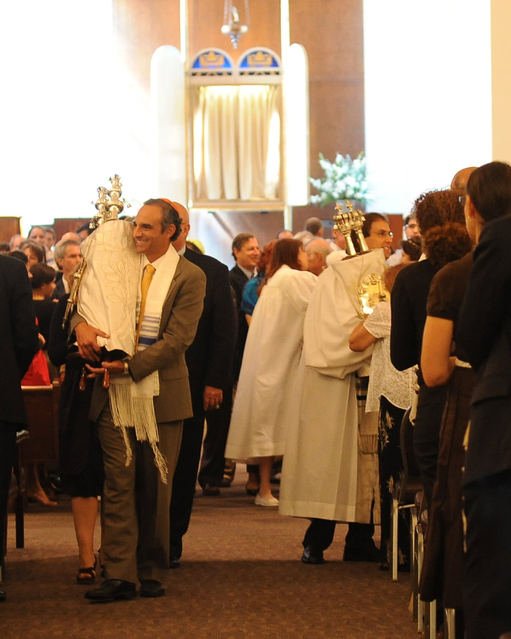 Faithful observe Yom Kippur