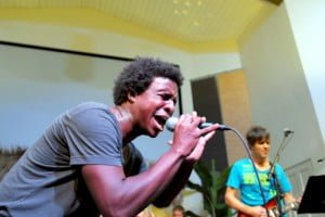 Singer Joel Simpson (left) and Petri Nauha perform at the church’s secular music event. Photos by Michael J. ARVIZU