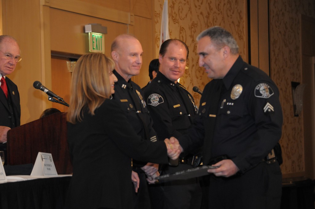 DSC_9104 dist servic award tino saloomen