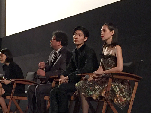 From left, director Shinji Higuchi, Kiko Mizuhara (Mikasa) and Haruma Miura (Eren) attend a Q and A after the screening. 