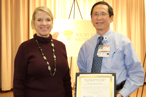 Glendale Pharmacist Receives Tom Miller Award