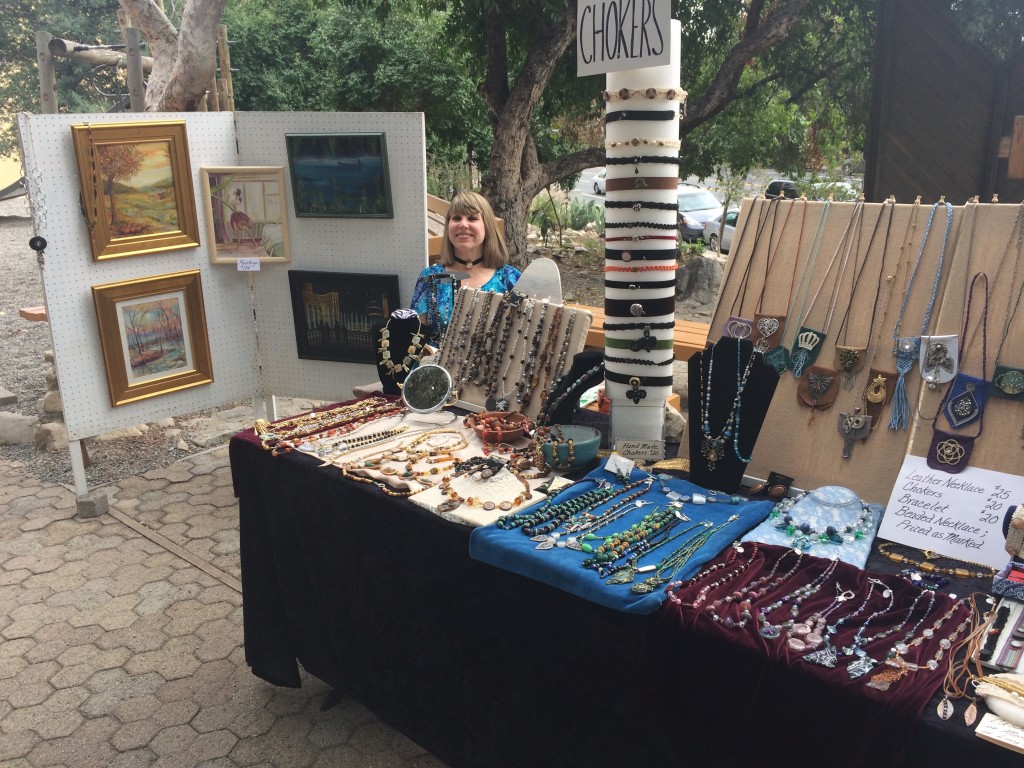 Gloria Beyer of GloriArt delighted the creative senses.