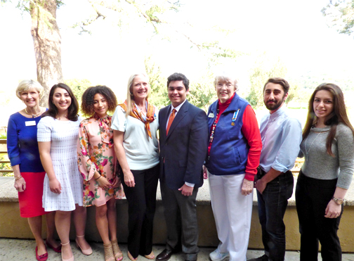 DAR Presents Good Citizen Awards