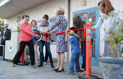 Ribbon-cutting at Valley View
