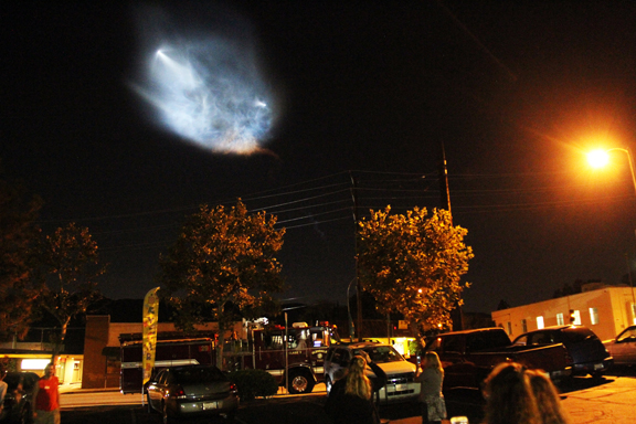 SpaceX Launch Seen Across Western U.S.