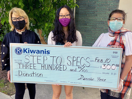Kiwanis Club of La Cañada Donates $300 to Local Girl Scout Gold Award Project