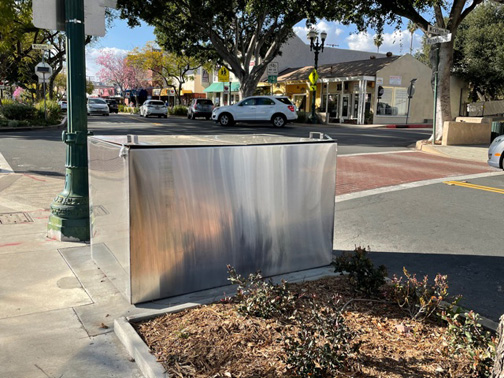 Silver Boxes Come to Montrose