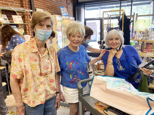 ALG Hosts Christmas in August