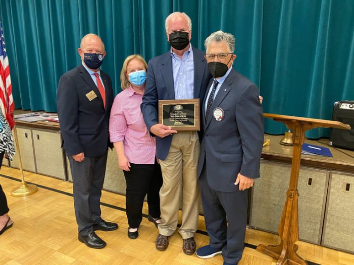 Kiwanis Club of La Cañada Honors Greg Brown as La Cañadan of the Year