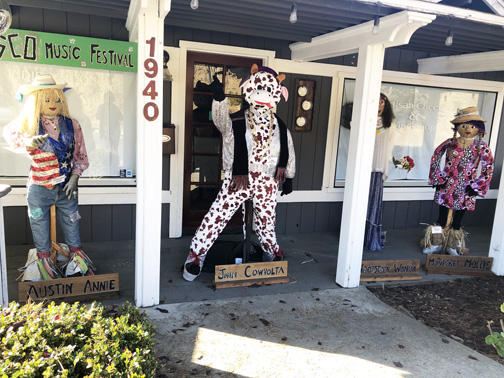 From the Desk of the Publisher <<< Robin Goldsworthy