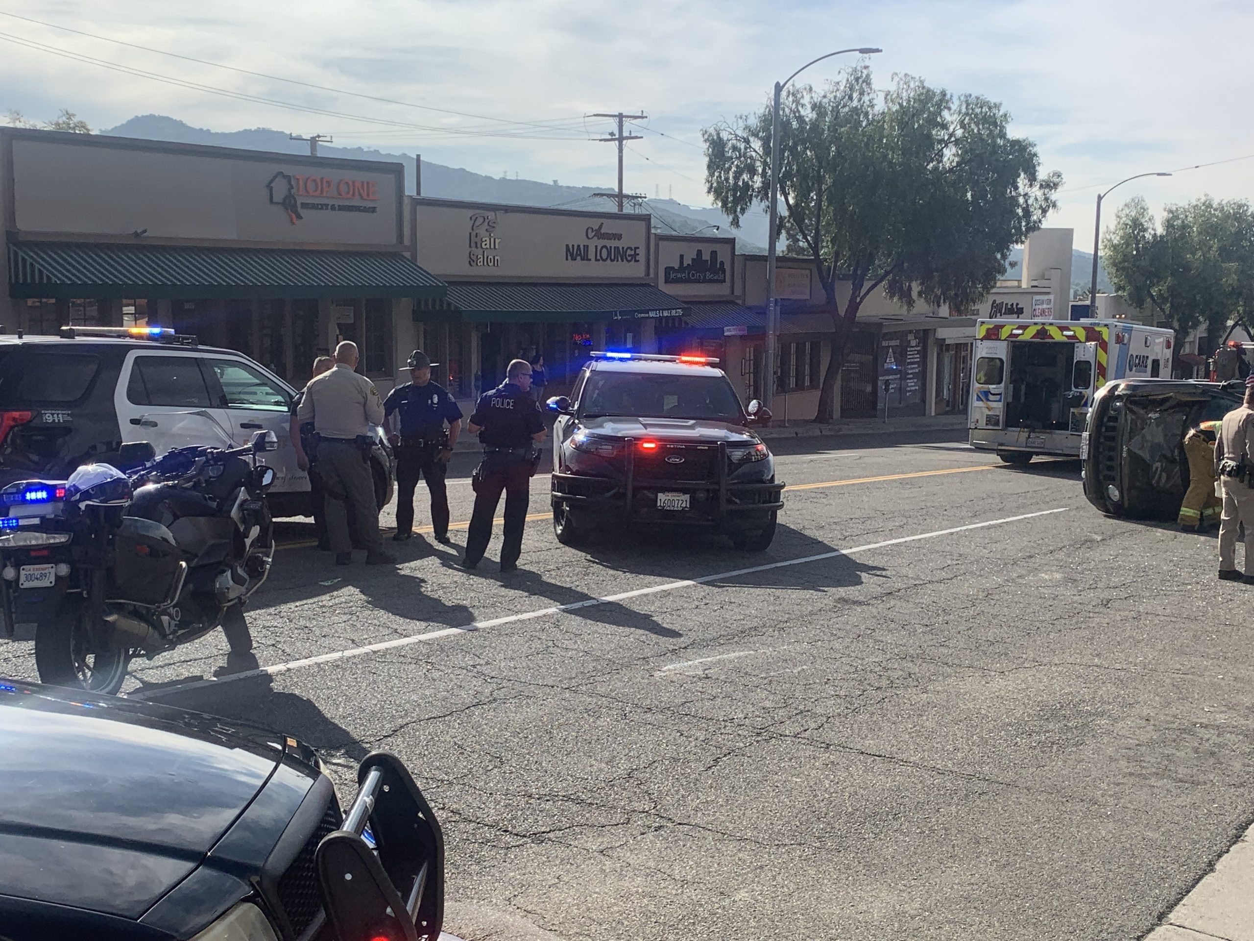 Car accident on Ocean View Closes Boulevard - Crescenta Valley Weekly