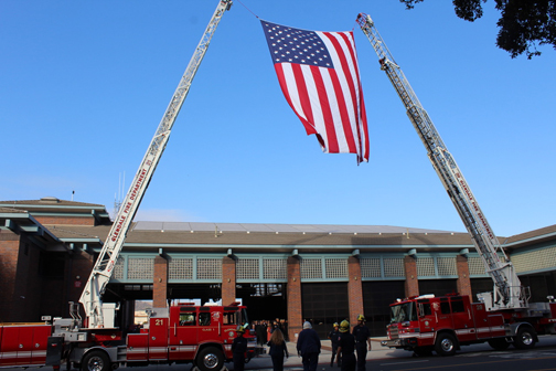 Glendale Fire Chief Ernst Hands Out Rewards for Bravery