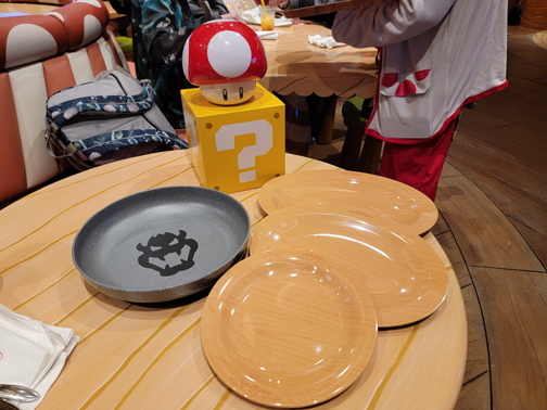 New Disney Parks Kitchen and Dish Set