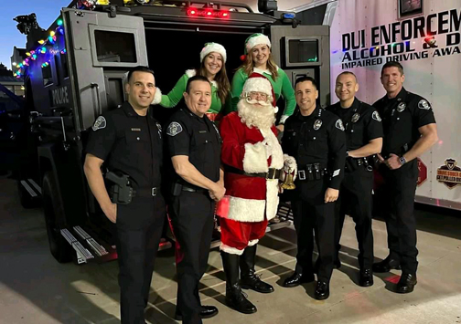 Santa Makes His Glendale Rounds