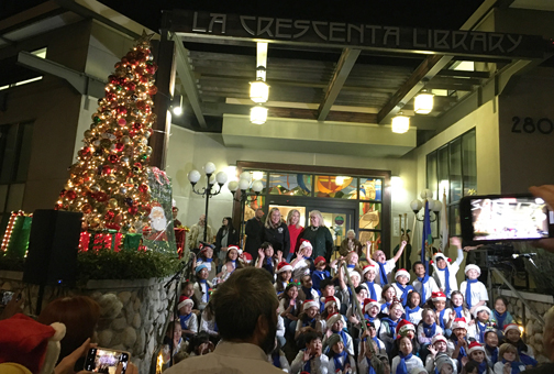 La Crescenta Library Hosts Community Tree Lighting