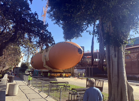 ‘Go For Stack’ – Moving Endeavour’s Fuel Tank