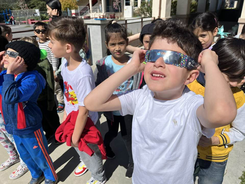 Students Check Out Eclipse