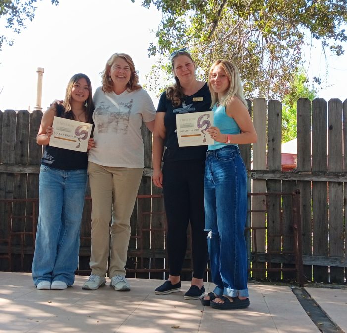 Ice Cream and More at FoR Annual Meeting
