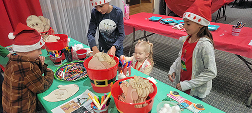 Glendale Elks Host Annual Children’s Christmas Party
