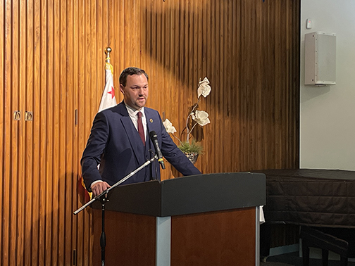 Schultz Sworn In, Meets Community