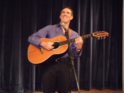 Dave Winstone to Bring St. Patrick’s Themed All-Irish Show to the Crescenta Valley