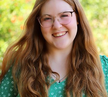 NEWS FROM THE MONTROSE-VERDUGO CITY CHAMBER <<< MOLLY BURKE