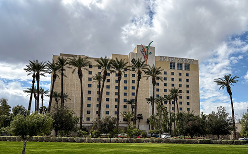 TRAVELS WITH GREG <<< GREG ARAGON