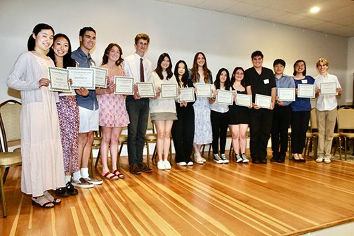La Crescenta Woman’s Club Gives Away $14,000 in Scholarships