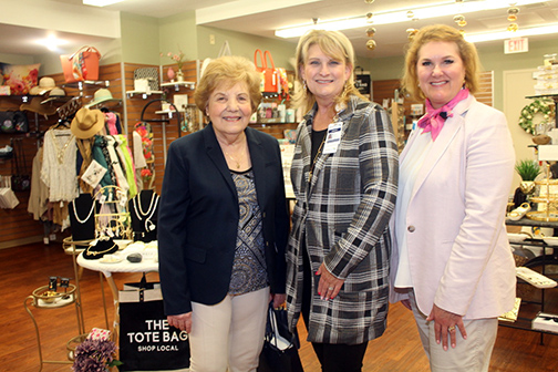 Adventist Health Glendale Gift Shop Has Grand Opening