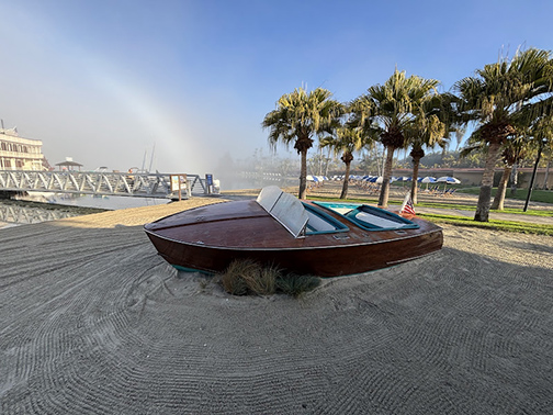 TRAVELS WITH GREG <<< GREG ARAGON