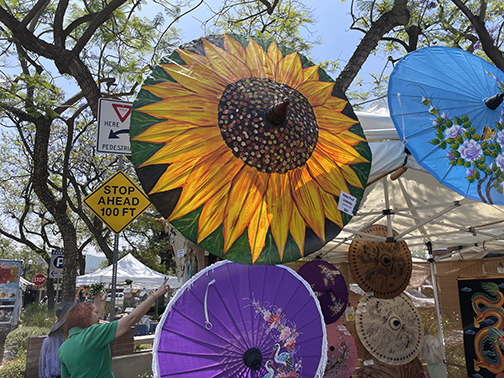 Thousands Turn Out for Arts and Crafts Fair