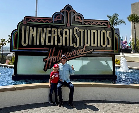 TRAVELS WITH GREG <<< GREG ARAGON