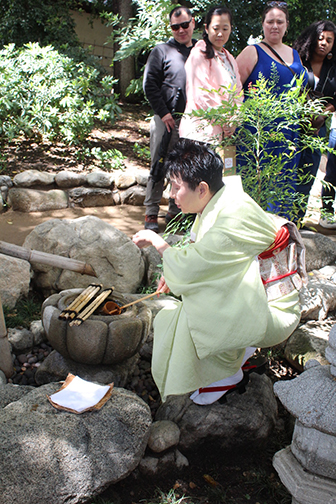 Tea Lovers Pack Sold-out Pasadena Festival of Tea