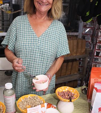 Neighborhood Pet Store Day Celebrated at Andersen’s Pet Shop